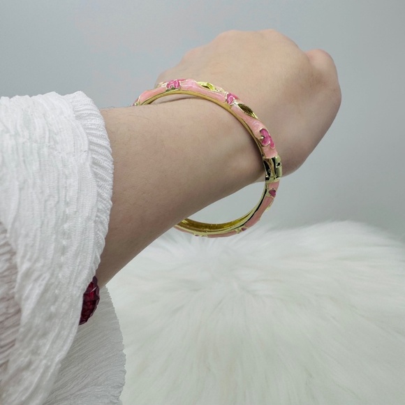 Pink Floral Theme Enamel Hollow Out Cloisonne  Bangle - Picture 4 of 7